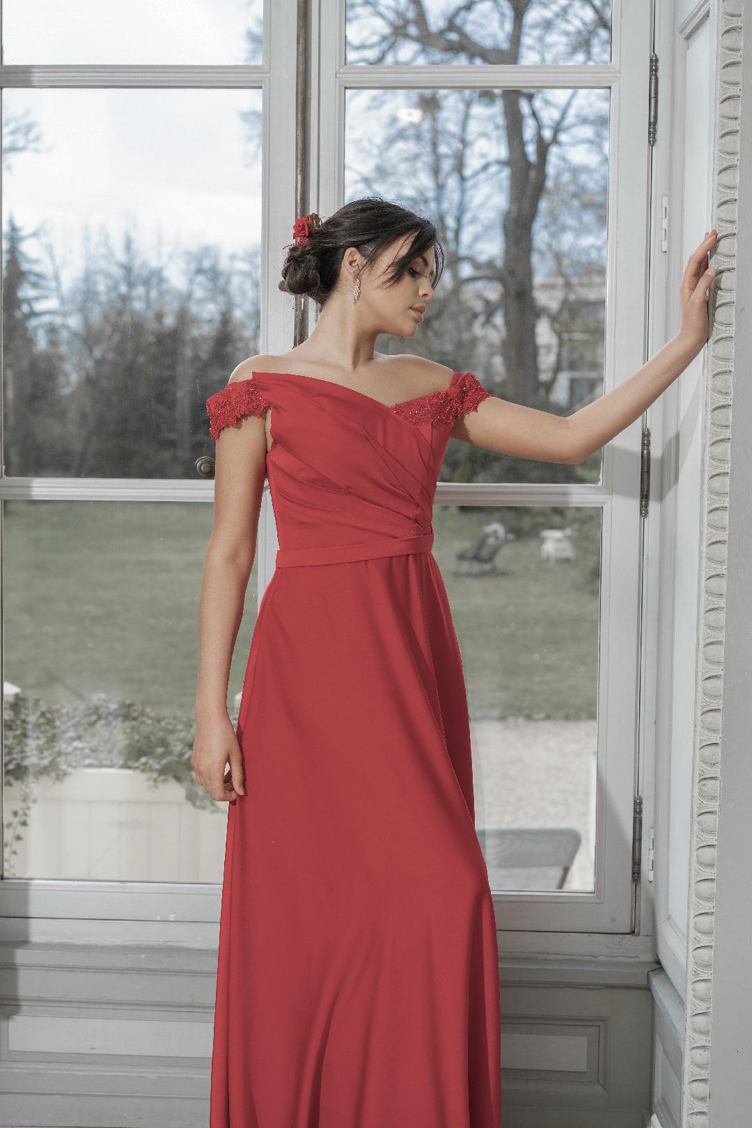 Robe longue en satin